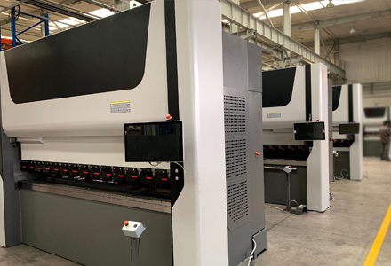 CNC Bending Machine